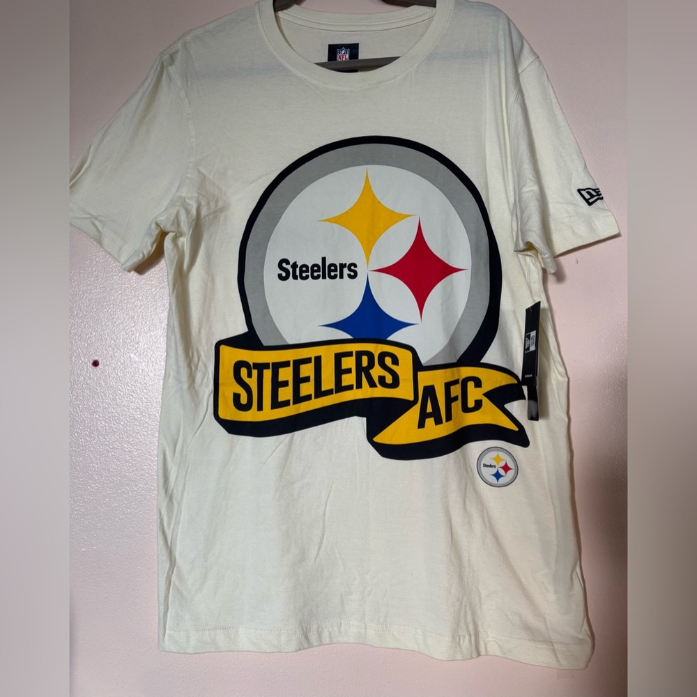 New Era Men’s Pittsburgh Steelers Sideline Chrome T-shirt  Size Medium
